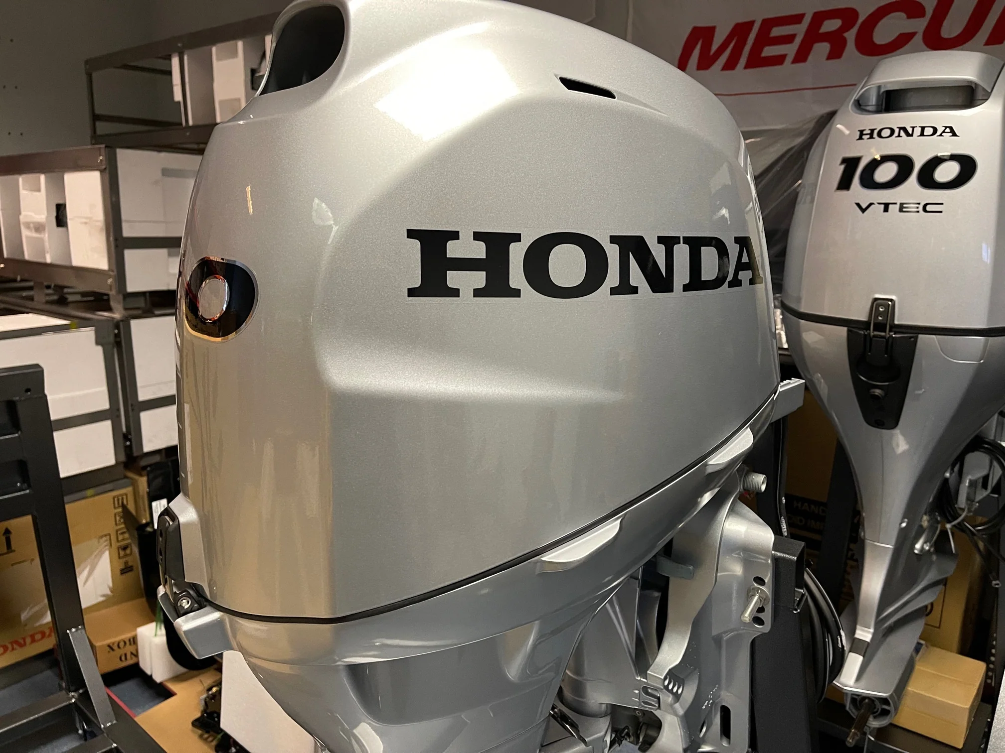 Honda BF40 40HP outboard motor - Image 3