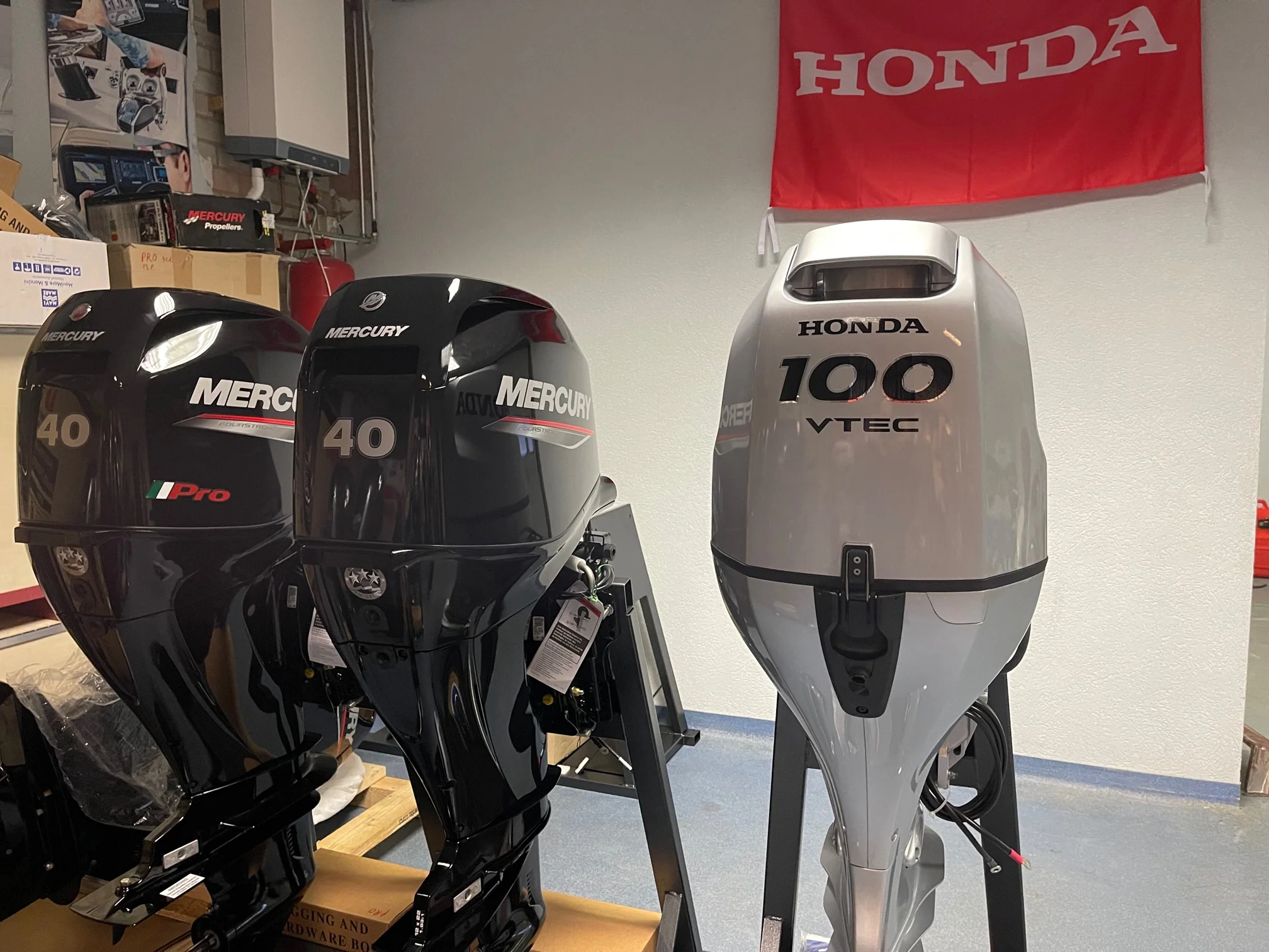 Honda BF100 outboard motor - Image 3