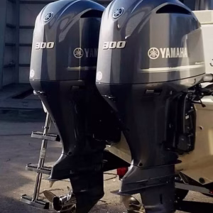 Used 2018 Yamaha 300 HP V6 EFI 4 Stroke Outboard Motor