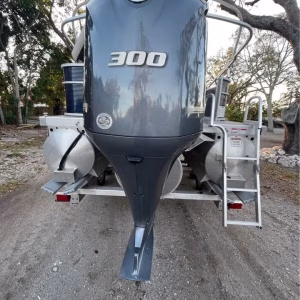 Yamaha F300 V6 4.2L Digital 25 F300XCA Outboard Motor