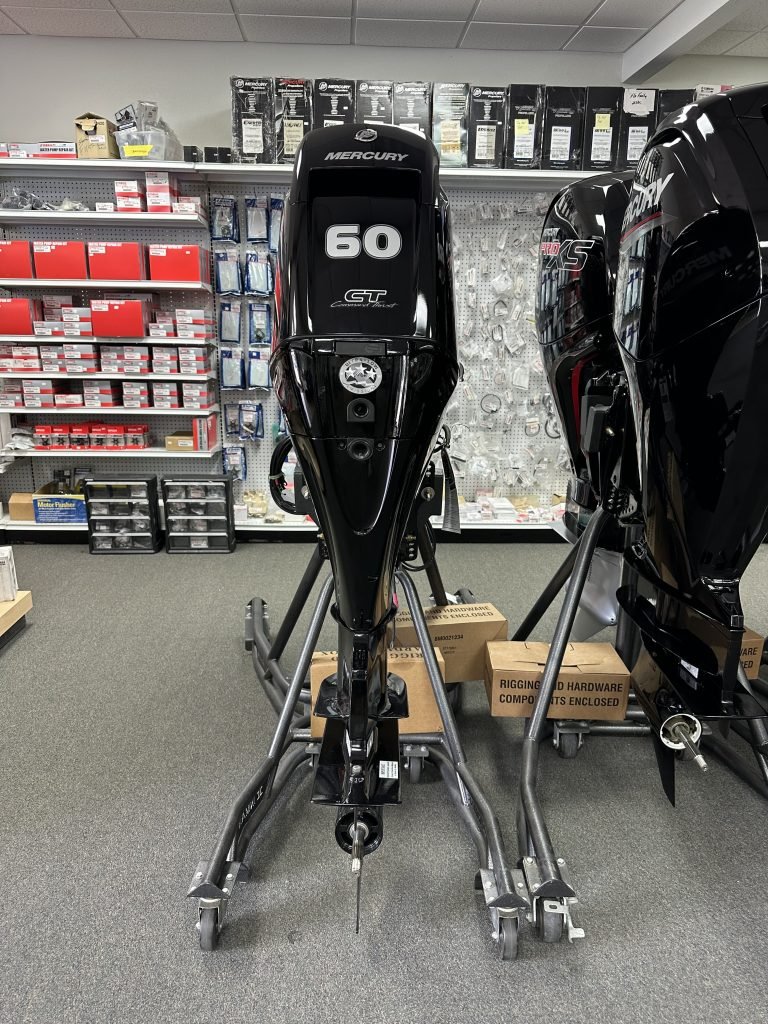 Mercury 60EXLPT CT outboard motor - Image 3