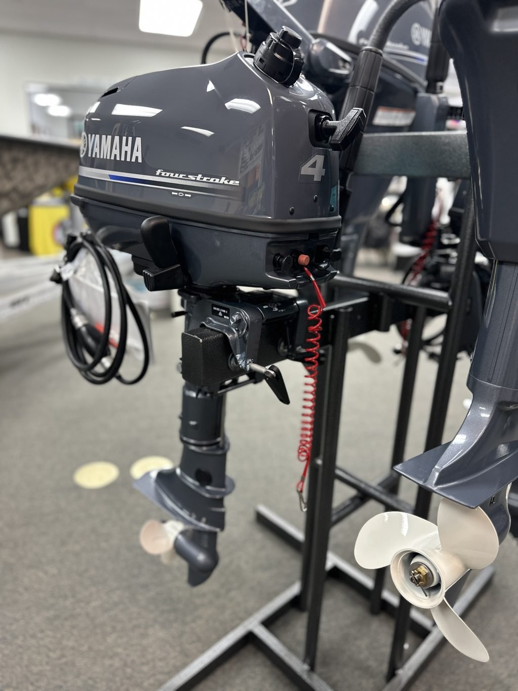 Yamaha F4SMHA 4HP Tiller Handle Outboard - Image 4