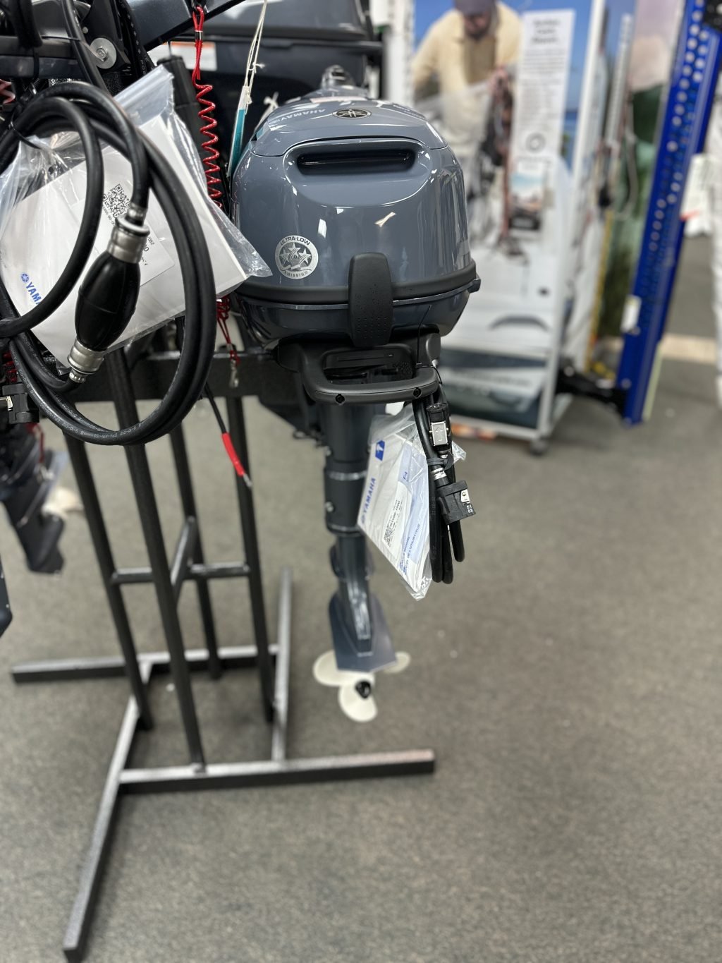 Yamaha F4SMHA 4HP Tiller Handle Outboard - Image 2