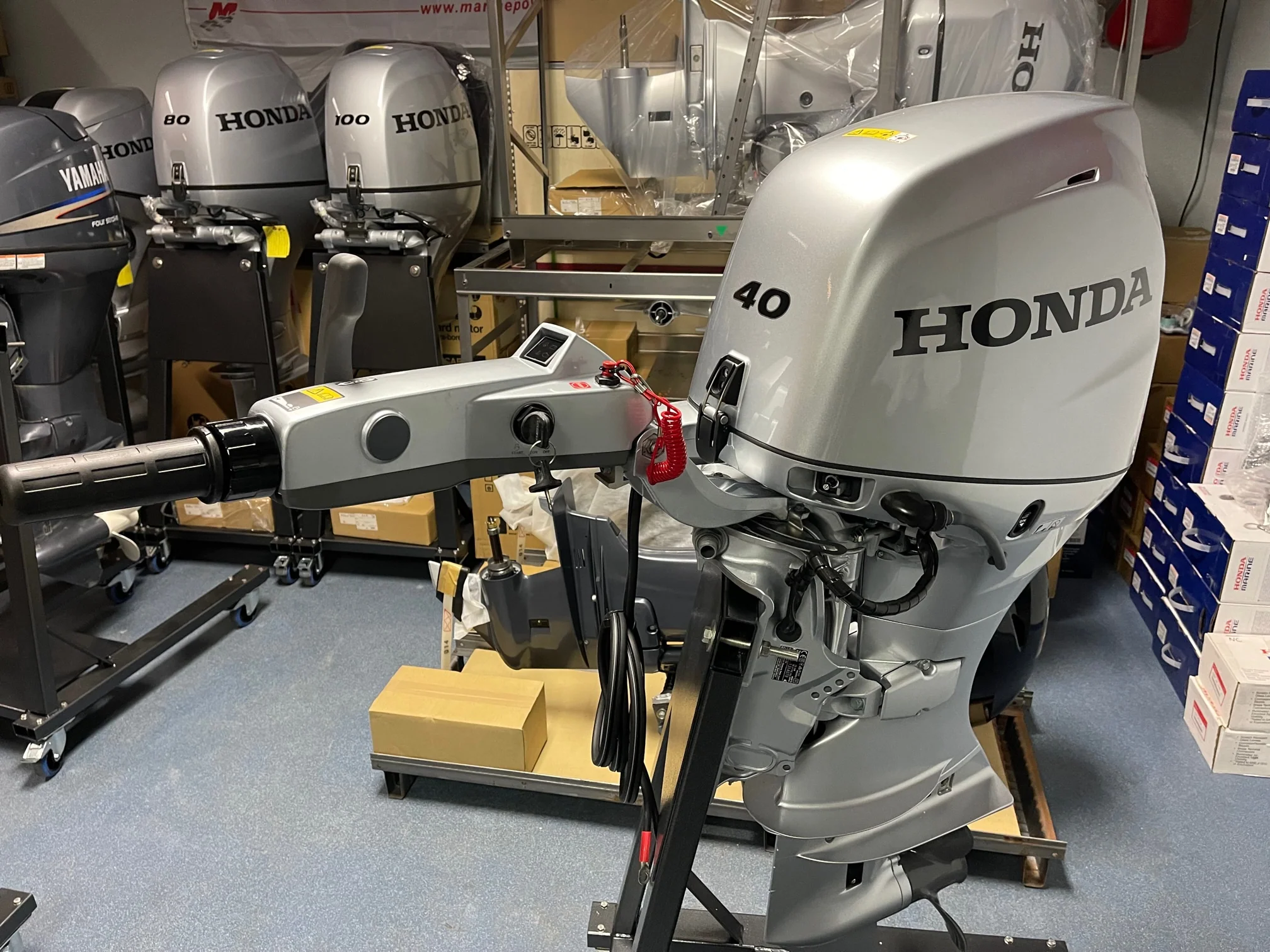 Honda BF40 40HP outboard motor - Image 6
