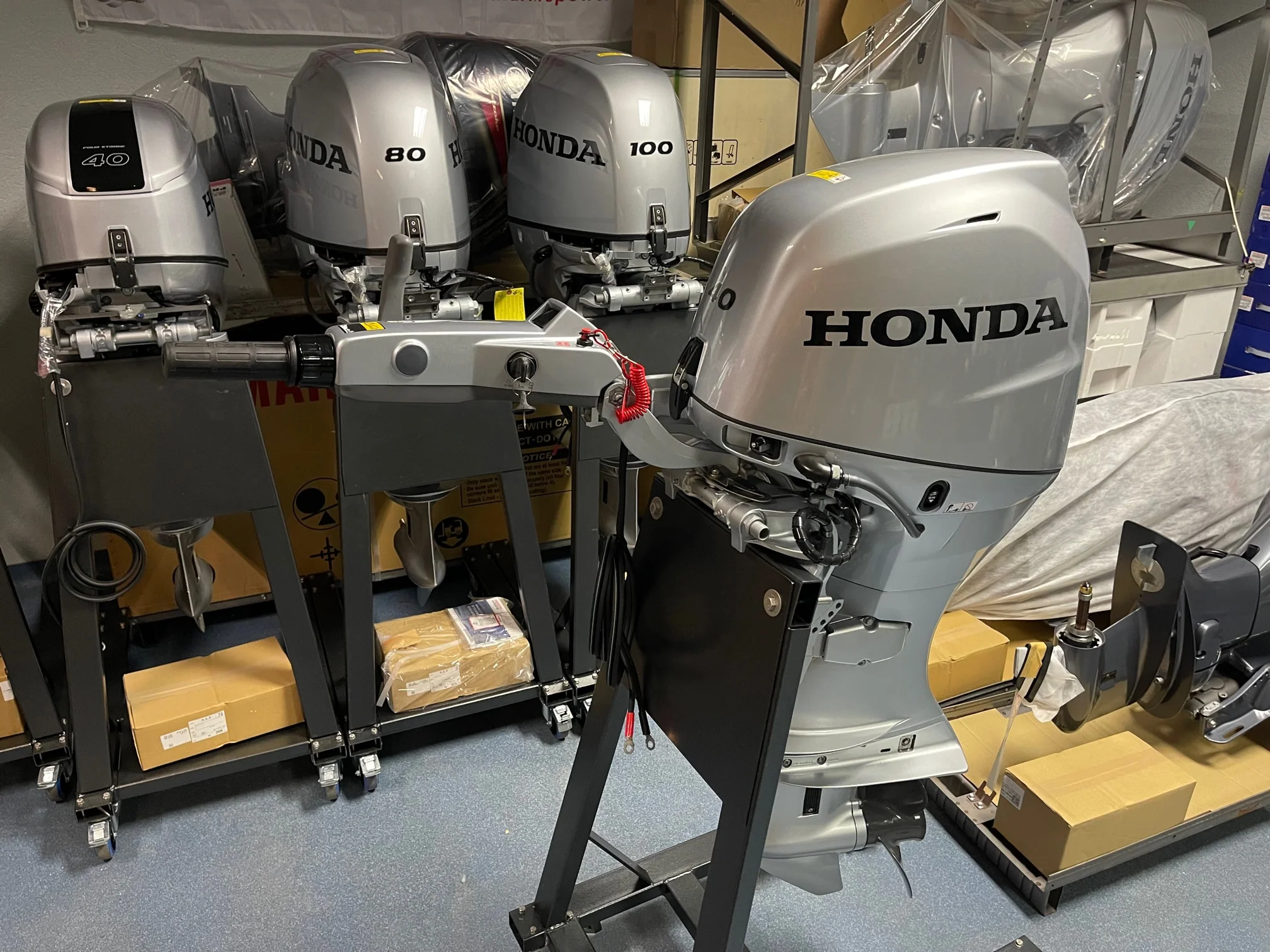 Honda BF40 40HP outboard motor - Image 5