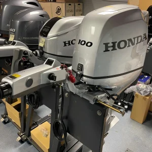 Honda BF100 outboard motor (Tiller Handle, Long Shaft) – 2026 Model