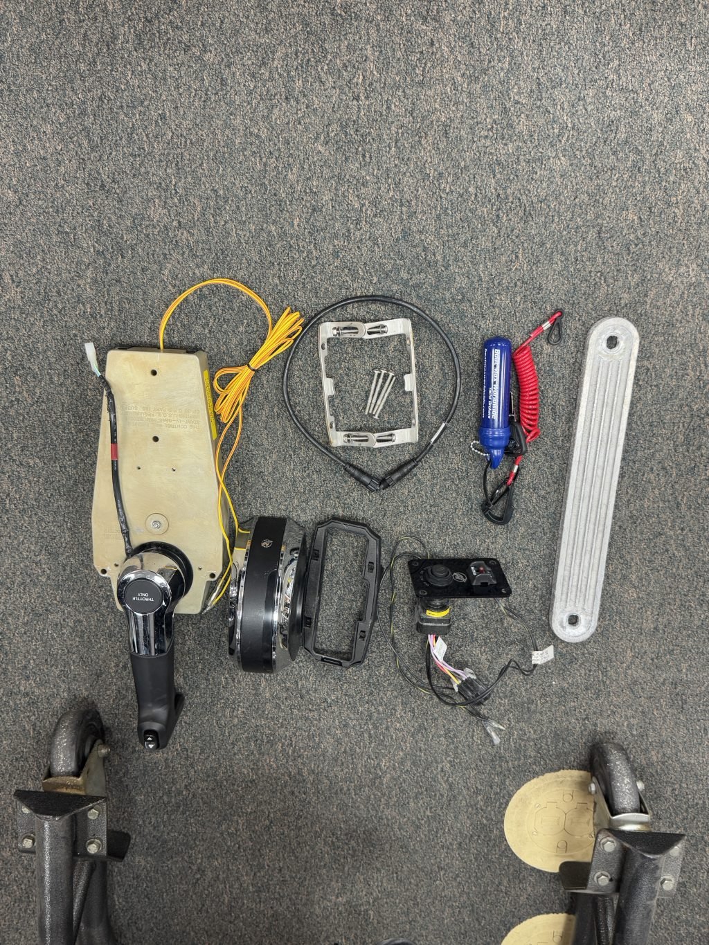 Mercury 50ELPT outboard motor - Image 2