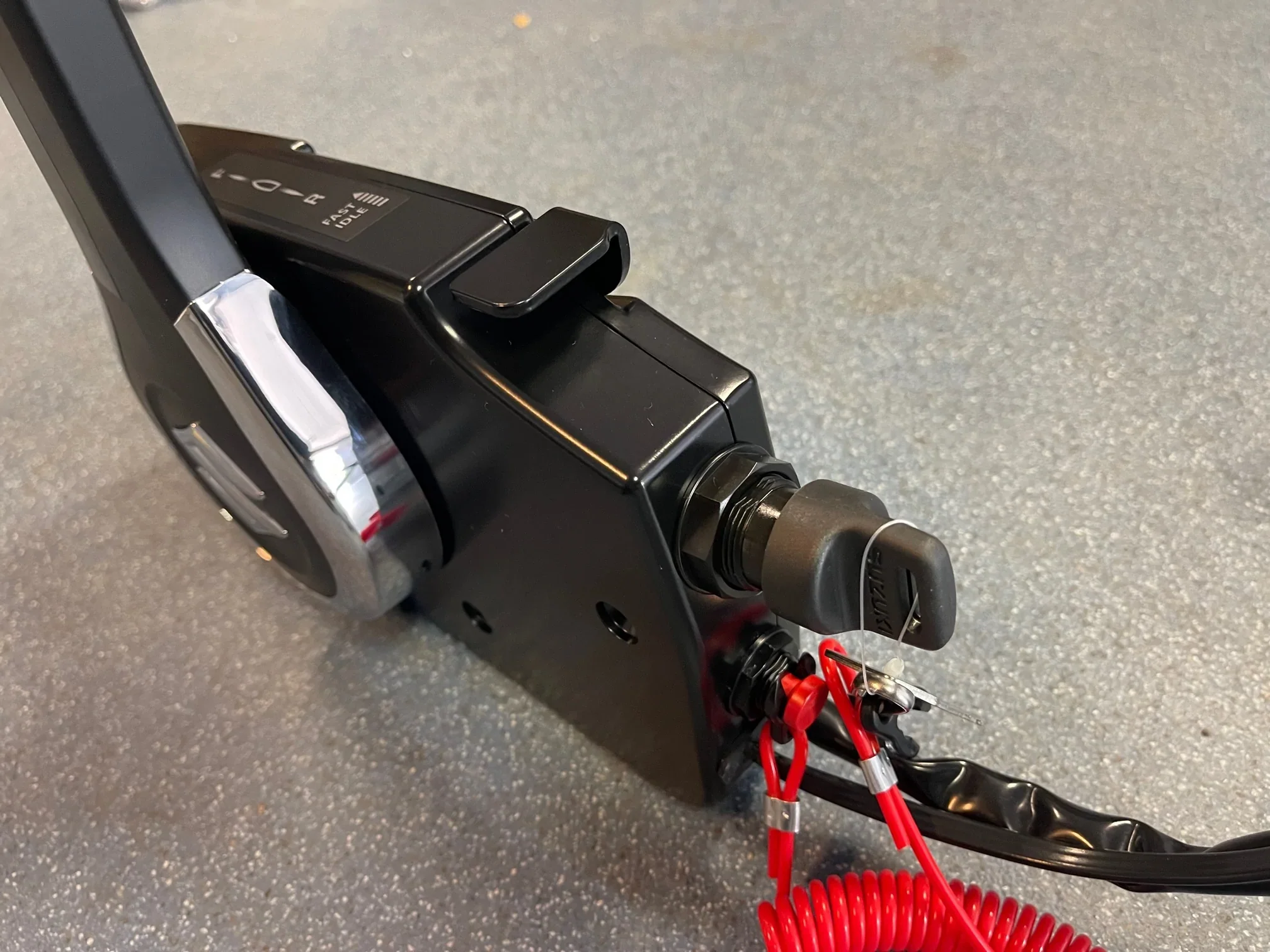 Suzuki 40HP DF40ATL Long Shaft Outboard - Image 3