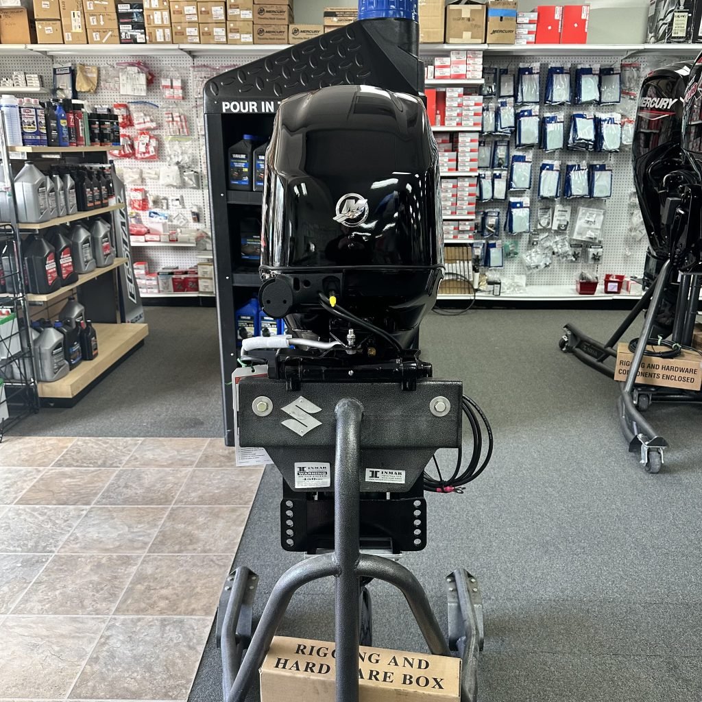 Mercury 40ELPT outboard motor - Image 3