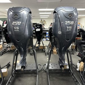 2024 Yamaha F250XCB & LF250XCB