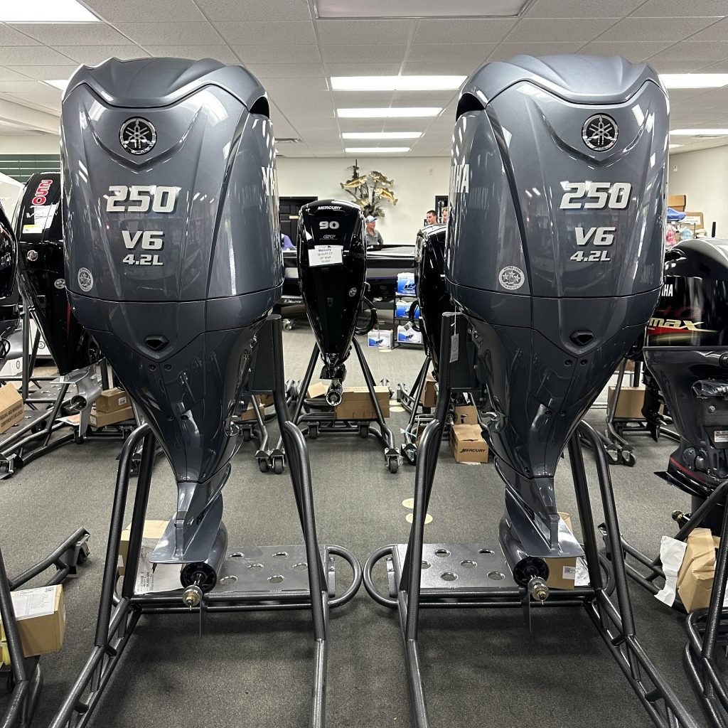 2024 Yamaha F250XCB & LF250XCB