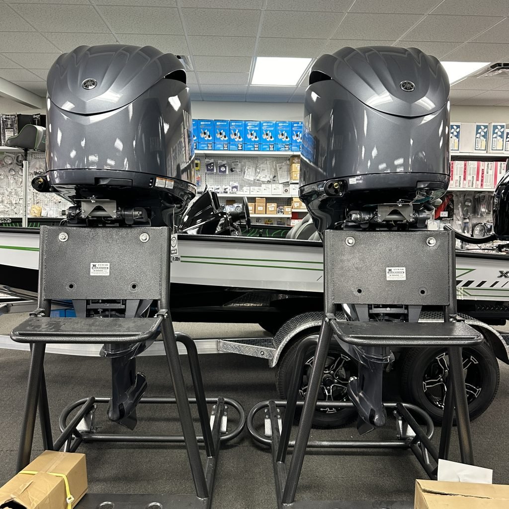 2024 Yamaha F250XCB & LF250XCB - Image 2