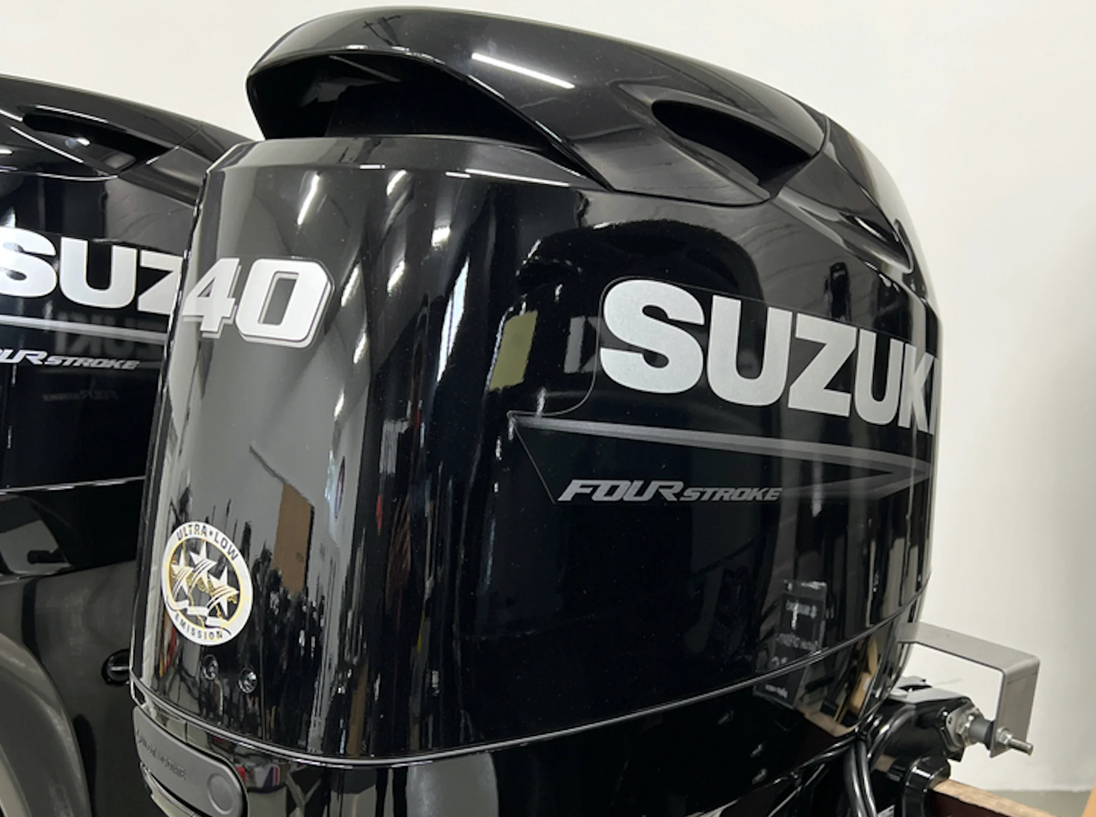 Suzuki 40HP DF40ATL Long Shaft Outboard