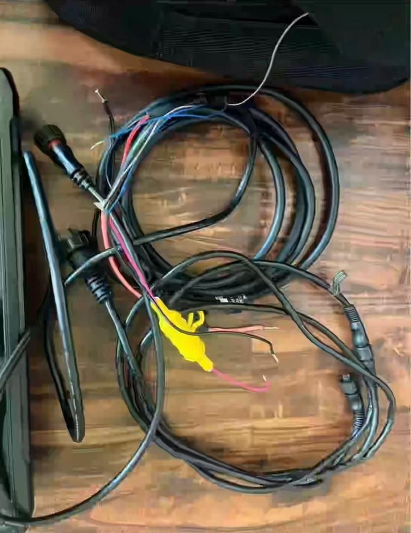 Garmin LiveScope LVS34 Bundle - Image 5